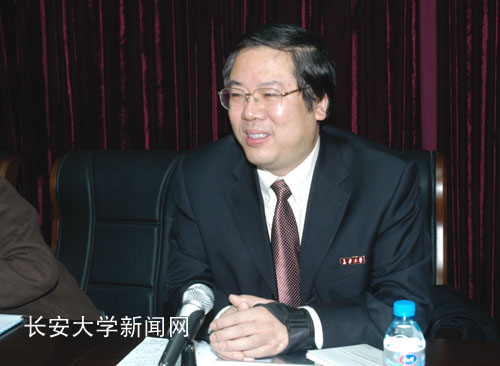 副校长谢军占讲话