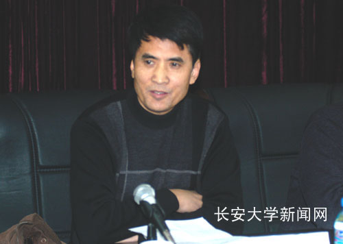 校工会副主席雷占荣讲话